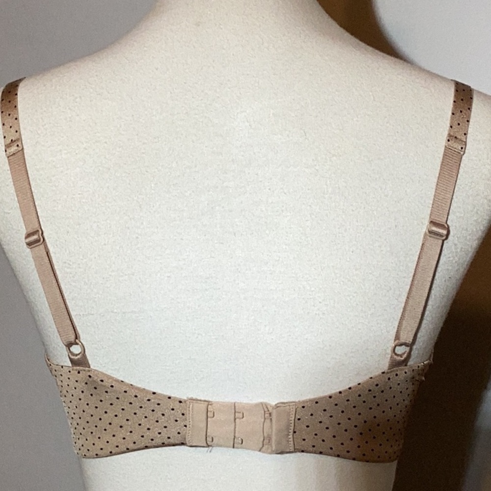 Warners underwire tee shirt bra, slight push up, back closure, padded cups, 36D - Picture 3 of 7